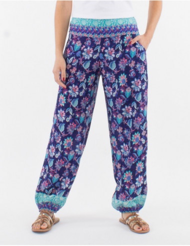 Pantalon femme fluide et confortable coupe droite avec poches à imprimé boho chic fleuri bleu marine