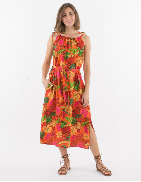 Robe longueur mollet femme fendue bretelles et ceinture à nouer imprimé boho coloré rouge