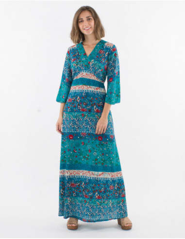 Robe longue fluide kimono évasée avec col V et motif bohème chic fleuri bleu pétrole