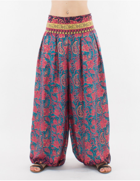 Oversized pants with hibiscus pattern