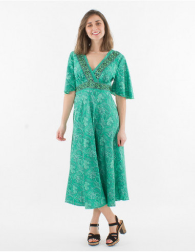 Long dress with heart-shaped neckline