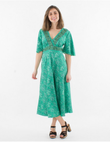 Robe midi esprit kimono vert menthe à manches courtes et col cache cœur avec motif cachemire tropical
