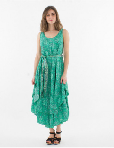 Robe élégante originale avec pans et ceinture à nouer à imprimé fleurs tropicales et cachemire vert menthe