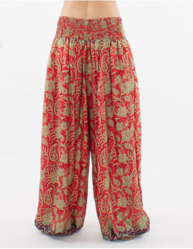 Pantalon baba cool oversize resserré aux chevilles avec motif original fleuri rouge
