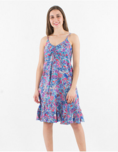 Petite robe courte évasée femme fines bretelles col v smock dans le dos imprimé bleu hippie chic