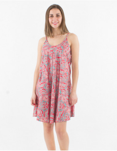 Petite robe d'été femme trapèze à fines bretelles et imprimé fleuri original rose
