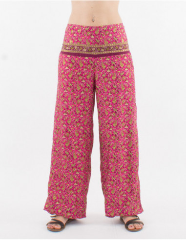 Pantalon large Aladin rose fuchsia femme large ceinture chevilles resserrées et motif ethnique