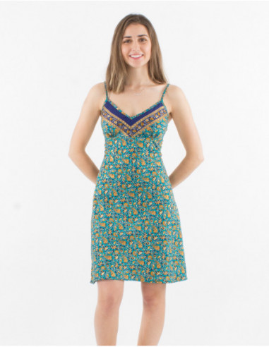 Petite robe basique coupe évasée d'été marron taupe à fines bretelles motifs petites fleurs bohème chic