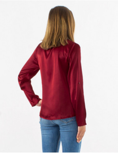 Basic feminine satin shirt