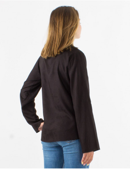 Chemisier boutonné féminin et chic à motifs cachemire ton sur ton noir