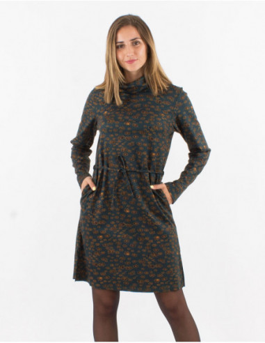 Robe pull chic col roulé pour l'hiver 2022 motifs petites fleurs vert kaki