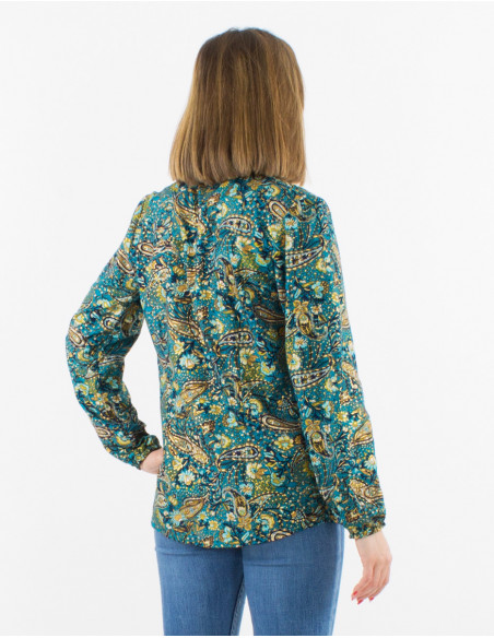 Chic paisley shirt