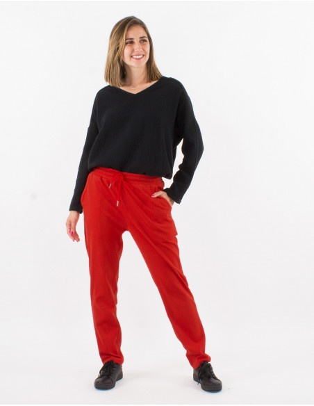 Look uni féminin blouse gaze de coton et pantalon jogging