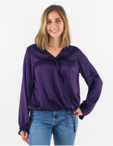 Blouse satinée chic à volants