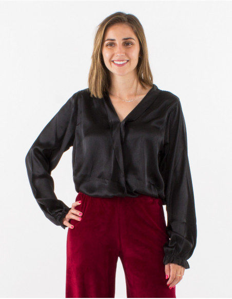 Chic satin blouse with ruffles
