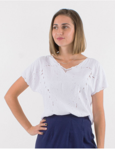 Rayon blouse with embroideries