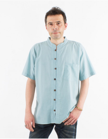 Basic plain water green shirt for men with metal buttons