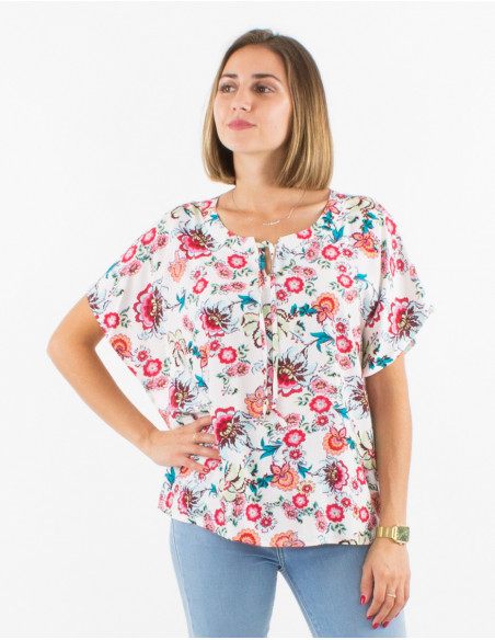 Lightweight summer blouse for women with romantic chic white flowers