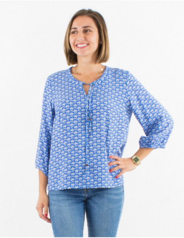 Comfortable flowing blouse for summer with blue geometrical patterns