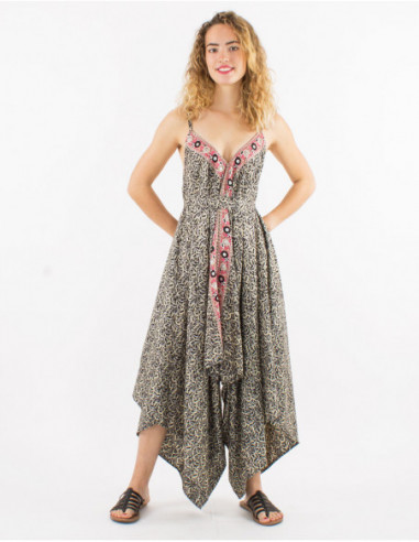 Summer flowing pantsuit with boho chic baroque print