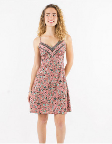 Short summer dress V-neck with silver pink patterns