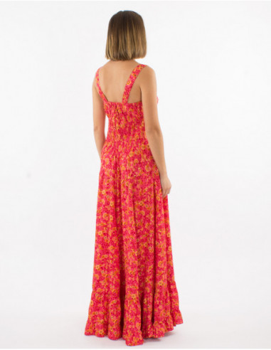 Robe longue boho fleurie rose saumon fluide pour le printemps