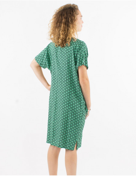 Oversized mid-length dress for women with original geometric print in green