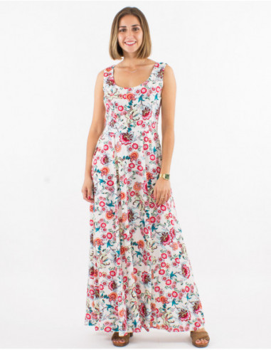 Bohemian long dress with white flowers and front pleats