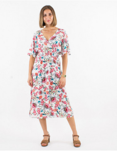 Romantic chic long dress for spring in white floral pattern
