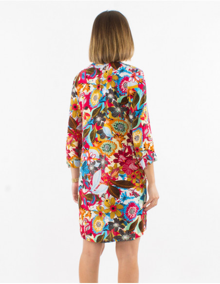 Short buttoned dress for summer with original big red flowers print