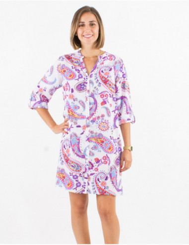 Short straight and light shirt dress with 3/4 sleeves in a romantic mauve paisley pattern