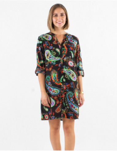 Short straight and light shirt dress with 3/4 sleeves in a romantic black paisley pattern