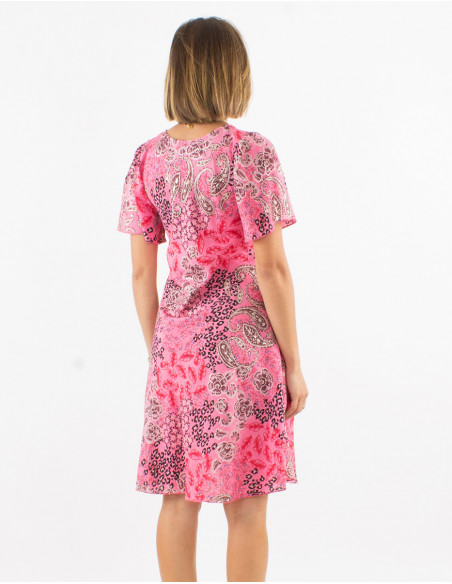 Robe courte fluide légère à manches courtes motifs boho chic argenté fleuri rose