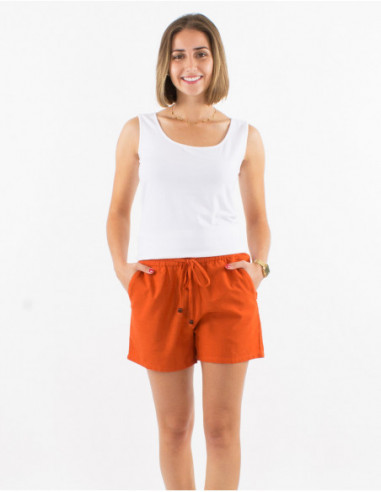 Outfit with light summer shorts with linen for women