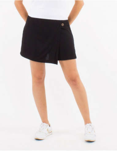 Basic chic skirt shorts for women in black