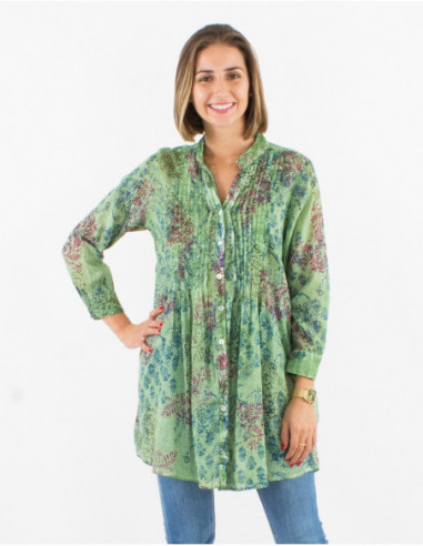 Transparent tunic for spring chic with romantic pattern small flowers green