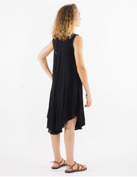 Robe mi longue de plage transparente en coton unie basique noir avec broderies chic