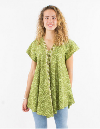 Fluid and comfortable short sleeve tunic with flowers
