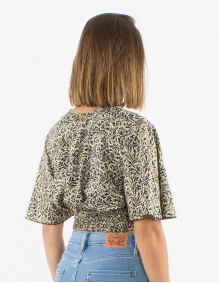 Coline short top with original boho chic heart patch for summer black