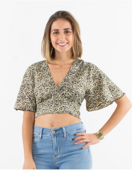 Bohemian chic crop top with black abstract print