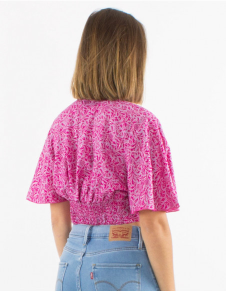 Coline short top with original boho chic heart patch for summer pink