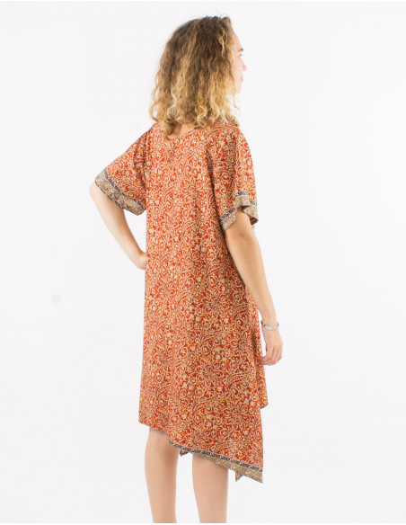 Robe courte asymétrique