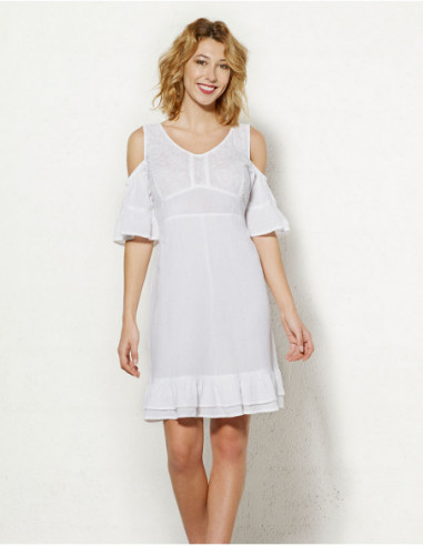 Petite robe blanche bohème, épaules nues