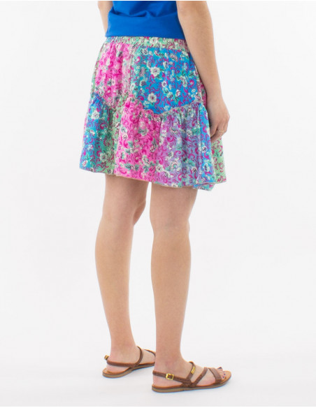 Jupe courte boho multicolore à volants