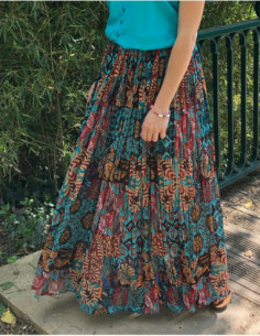 Long skirt crumpled...