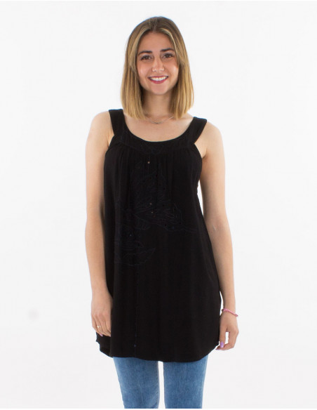 Basic tunic embroidered and openwork