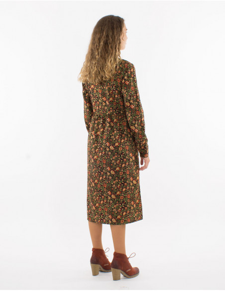 Mid-length hippie chic dress for autumn with small black gold flowers motif