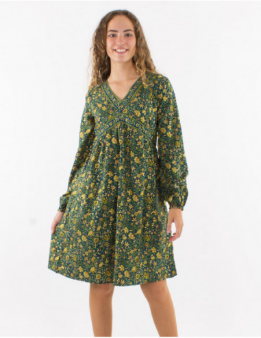 Original short dress for winter 2023 with chic emerald green gold floral motif