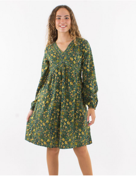 Robe courte originale pour l'hiver 2023 à motif fleuri doré chic vert émeraude