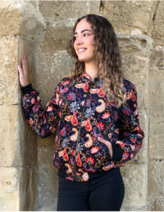 Veste courte femme hiver à imprimé baba cool cachemire
noir et rouge 2